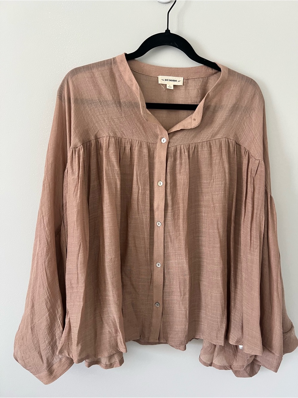 eesome Taupe Button-Front Peasant Blouse